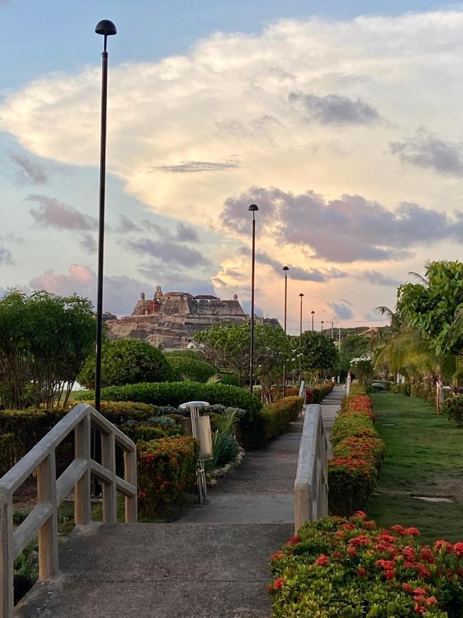 Habitación con entrada independiente cerca al centro histórico Cartagena Exterior foto