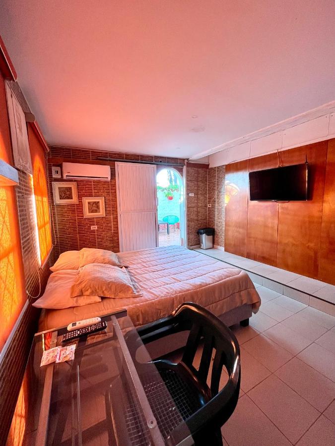 Habitación con entrada independiente cerca al centro histórico Cartagena Exterior foto